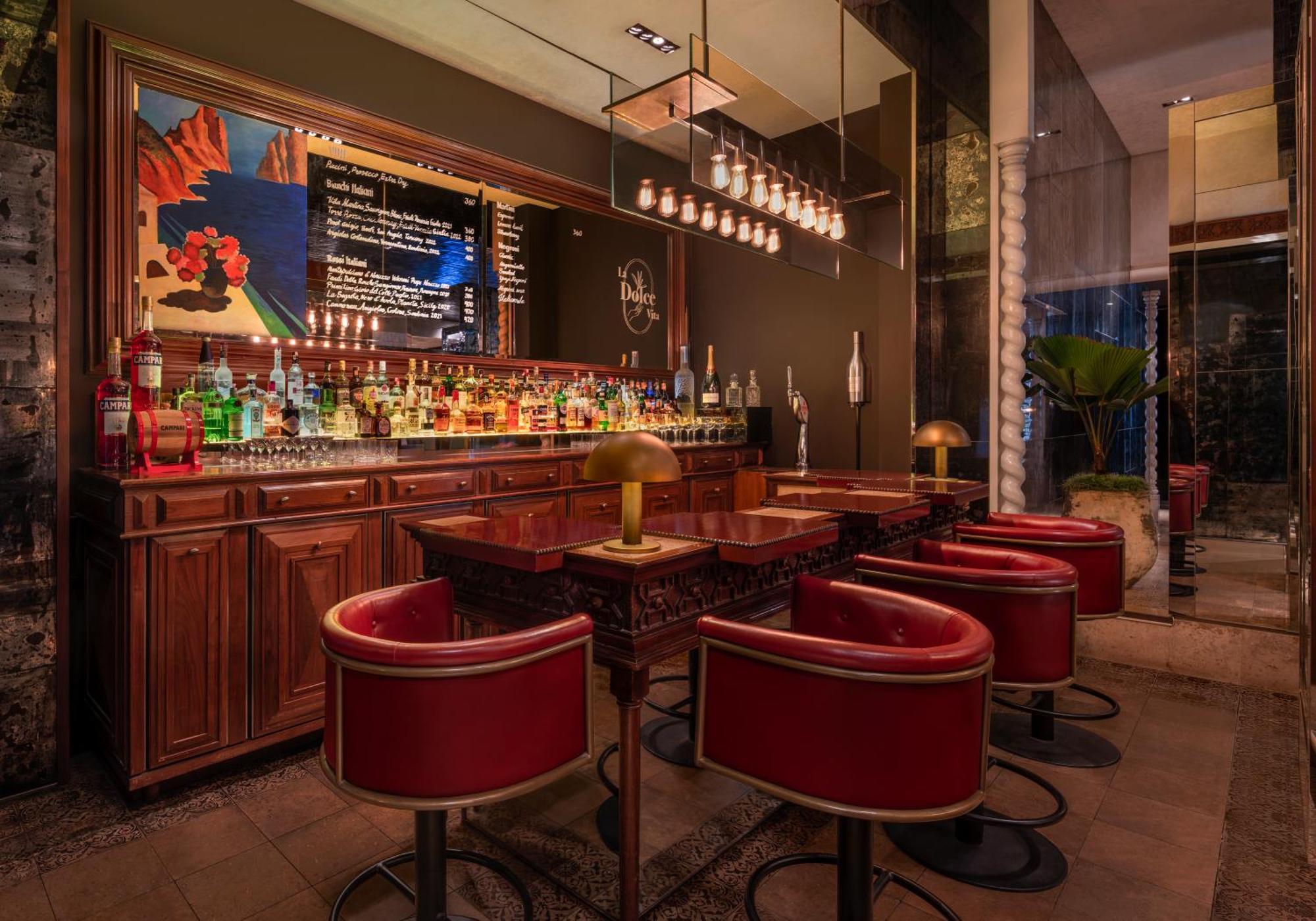 Grand Hyatt Erawan - Sha Certified 5*